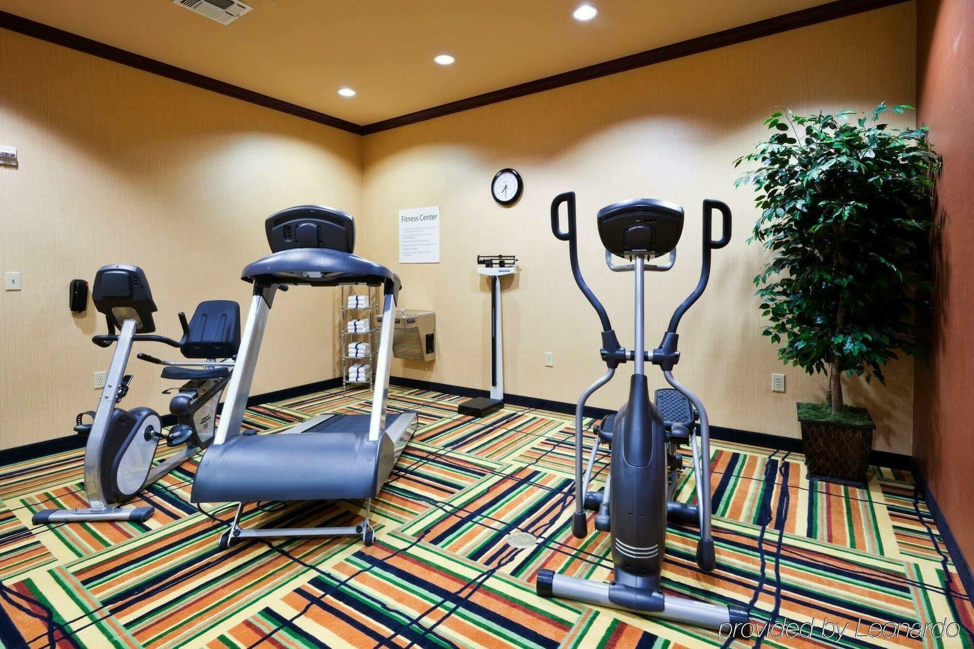 Holiday Inn Express Hotel & Suites Ennis By Ihg Facilities photo